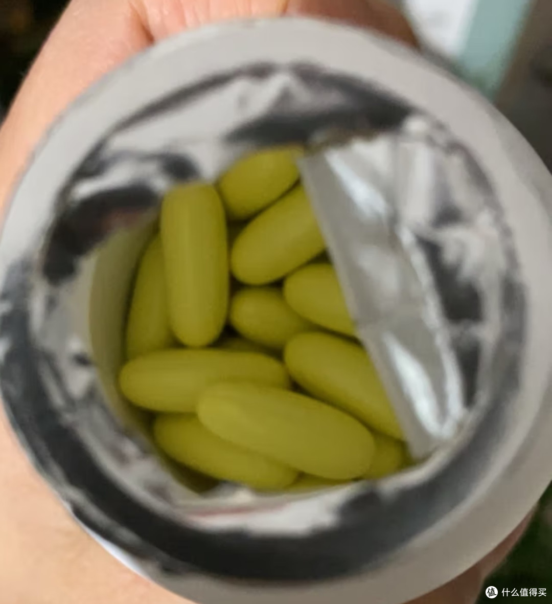 便秘终结者"？芦荟通便胶囊助你畅通无阻！