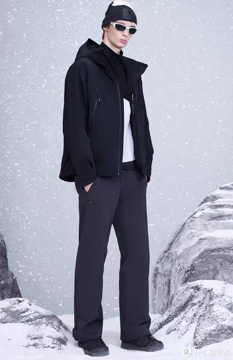 DESCENTE与BRAM VAN DIEPEN联名设计滑雪服：科技与时尚的完美融合
