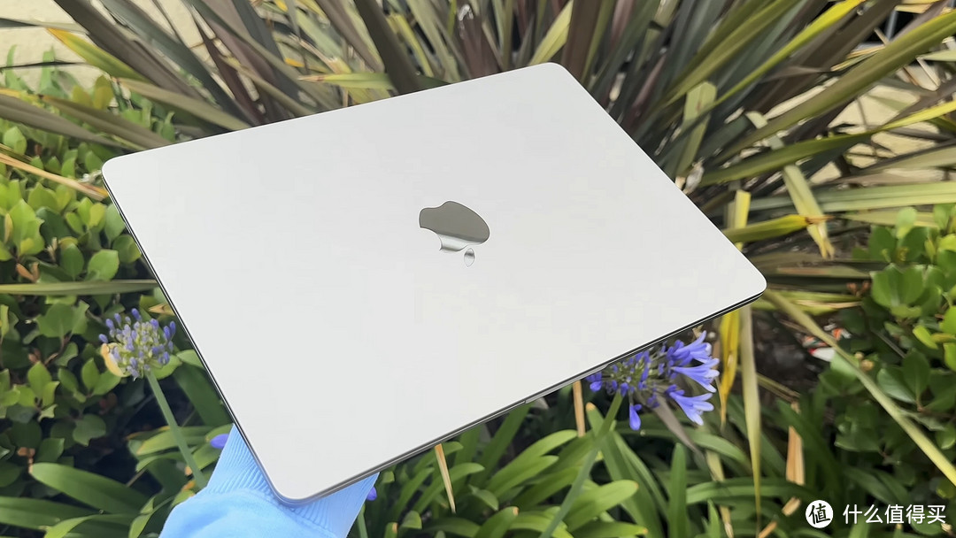 刀法精准 高价低配 超高价高配 M3 Max的MacBook Pro体验 库克：想变强？加钱