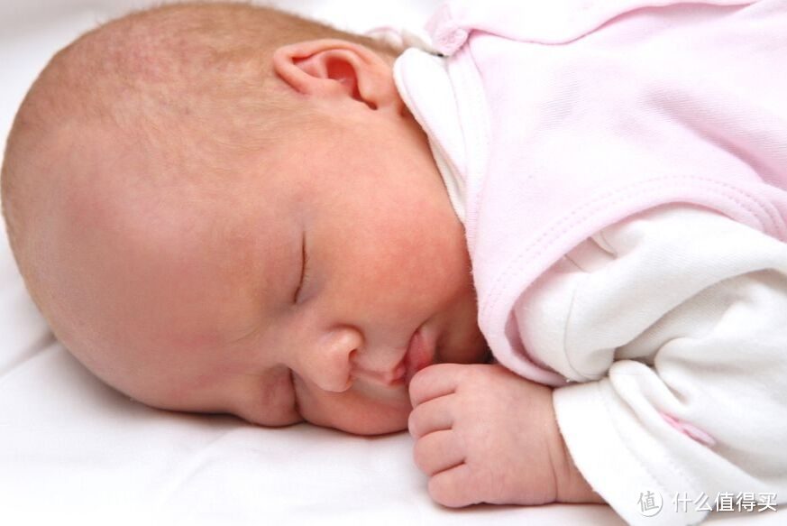 宝宝明明很困却不睡，还要哭闹抗拒哄睡，难道睡觉已经不香了？