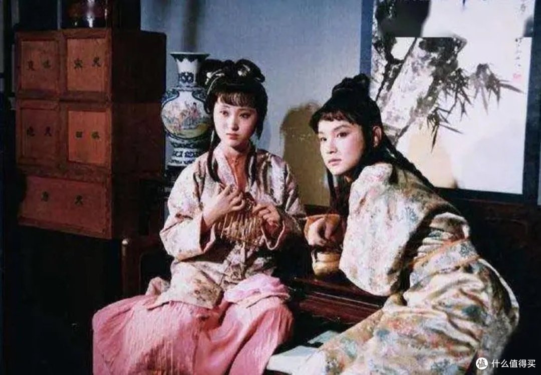 初见黛玉,刘姥姥缘何对其留神打量?《红楼梦》这一幕有何深意