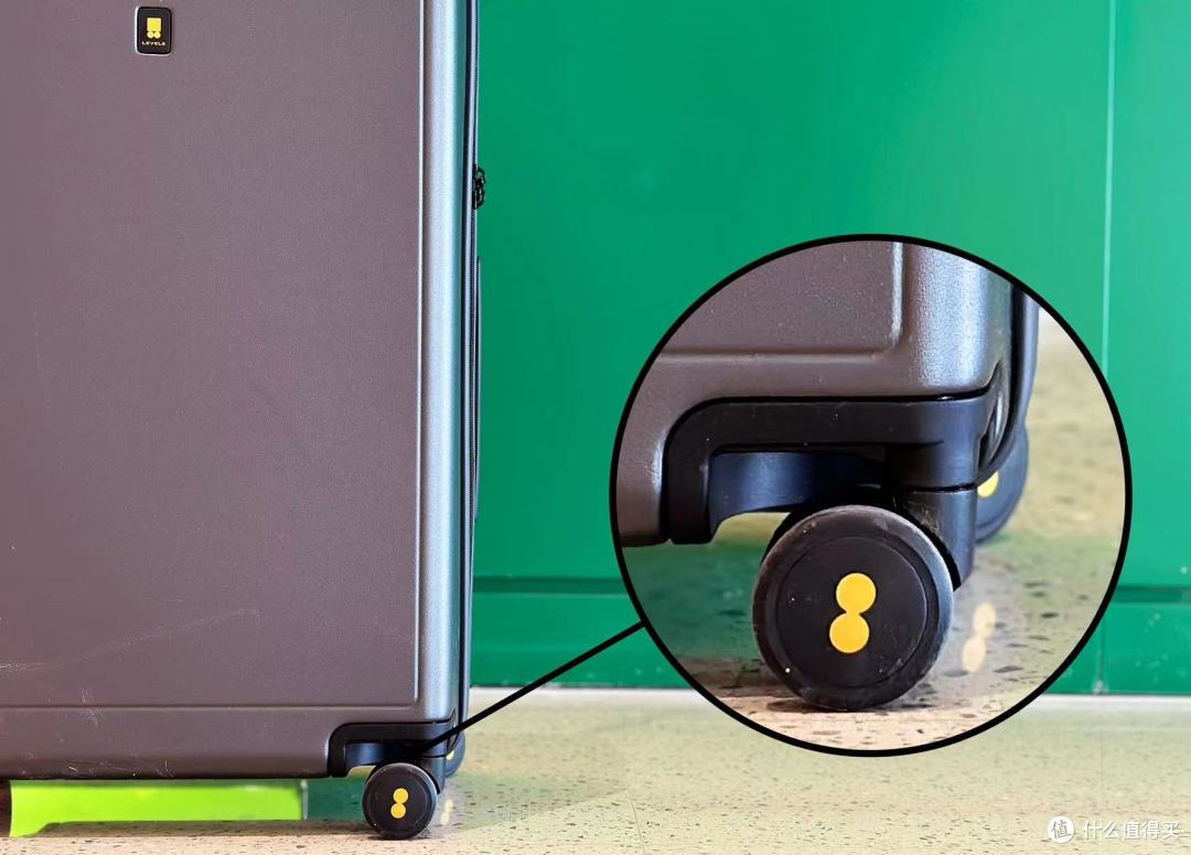 拉杆箱怎么选？从拉杆到滚轮，一文教你如何挑选择高品质行李箱