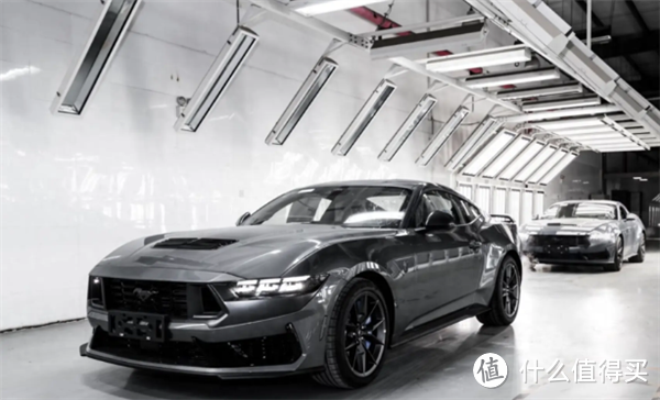 V8-5.0L福特Mustang Dark Horse全新上市，售价72.5万元，专为中国市场打造高性能体验