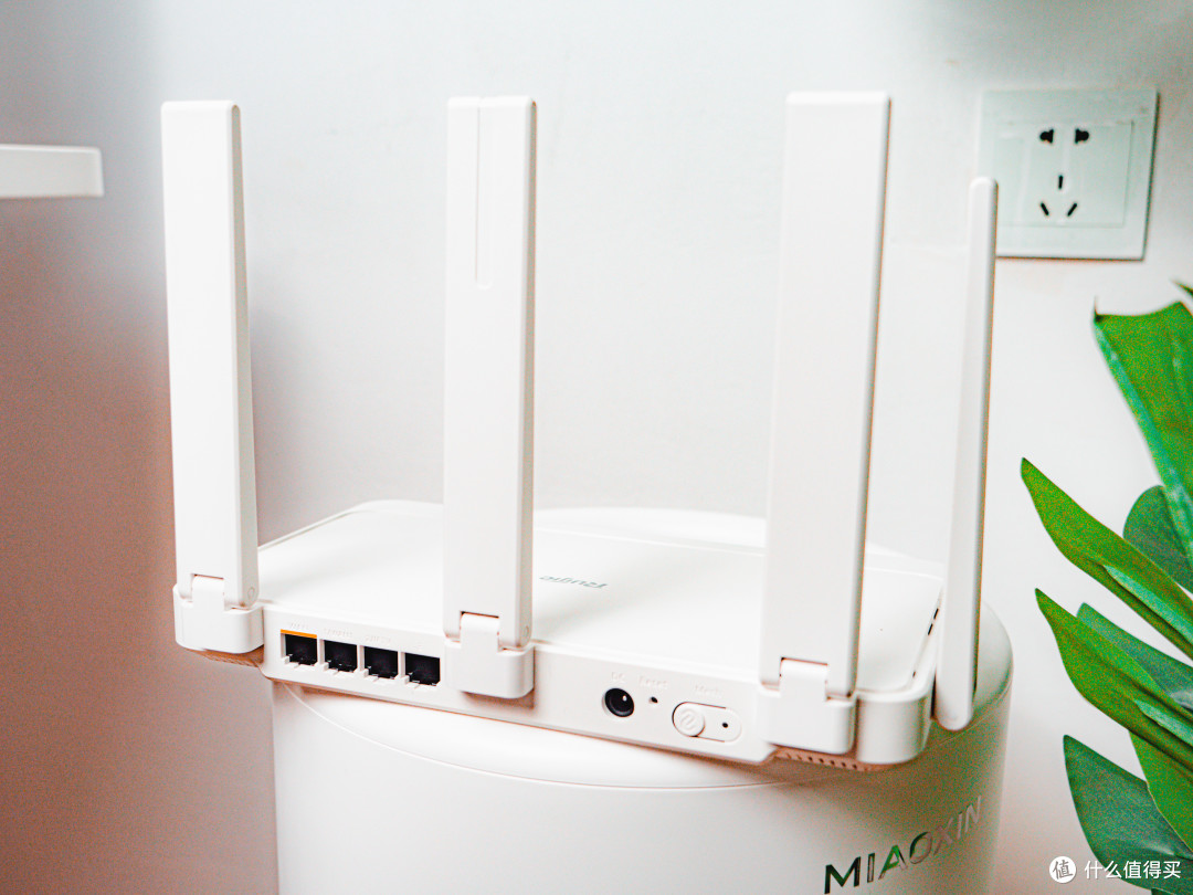 平平物奇篇十六鱼和熊掌偏要兼得百元级的电竞路由器居然也能这么好看