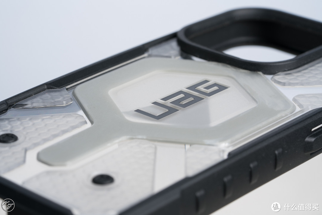 7天有理由退货- UAG iPhone 15 Pro 磁吸探险透明色保护壳