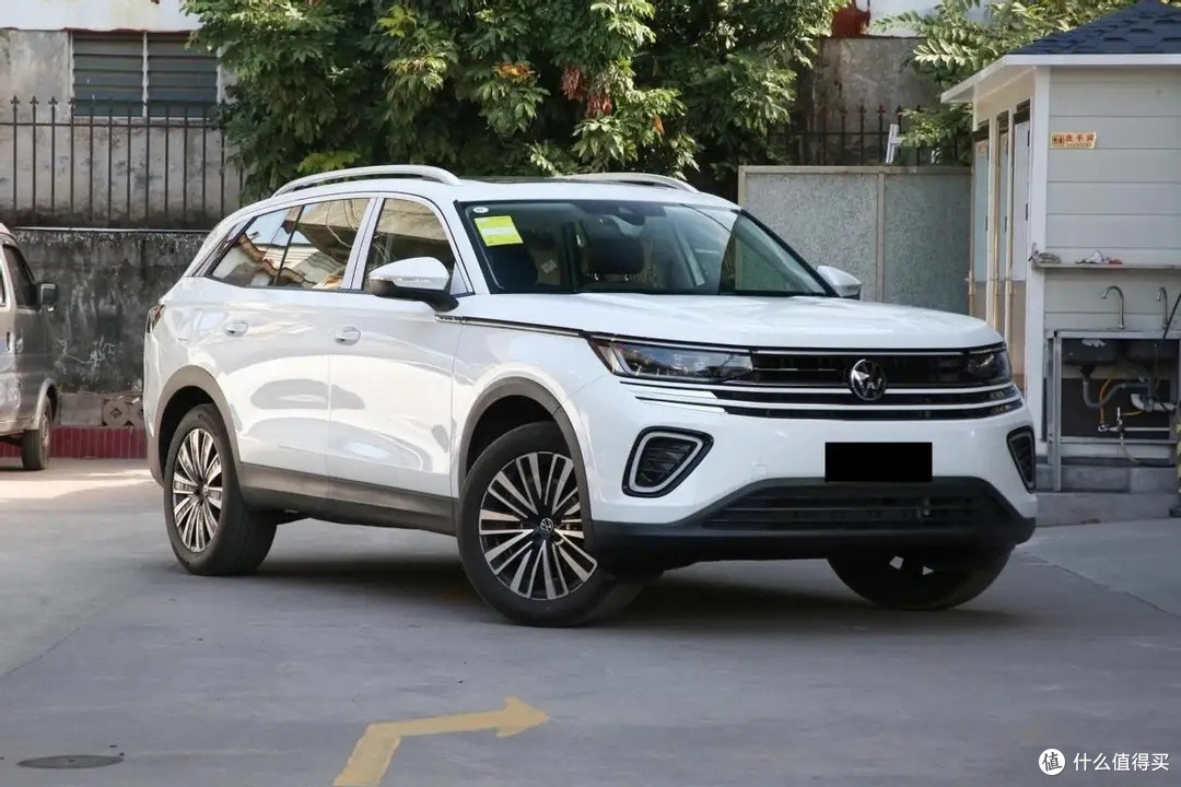大五座suv大众揽巡6个配置哪个最值得买
