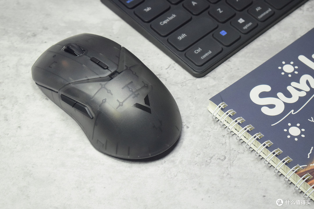 电脑外设篇七轻盈多能的俏佳人雷柏vt9air半透版多模鼠标体验