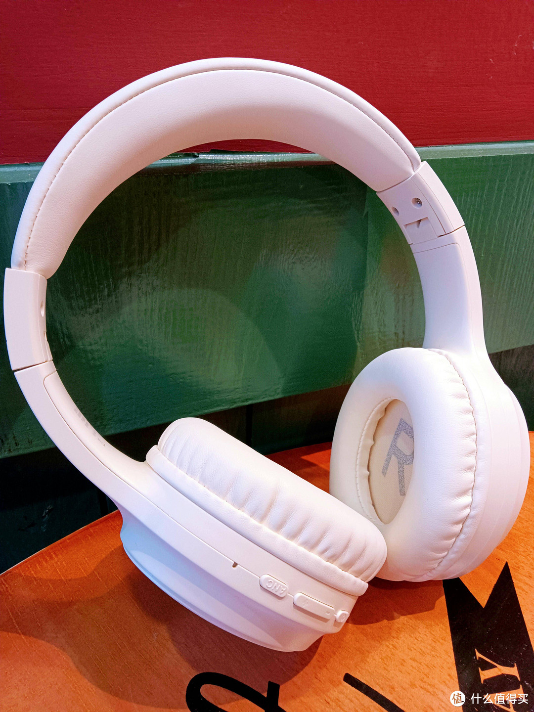 百元头戴式耳机天花板：西圣 H1，降噪与音质并存！