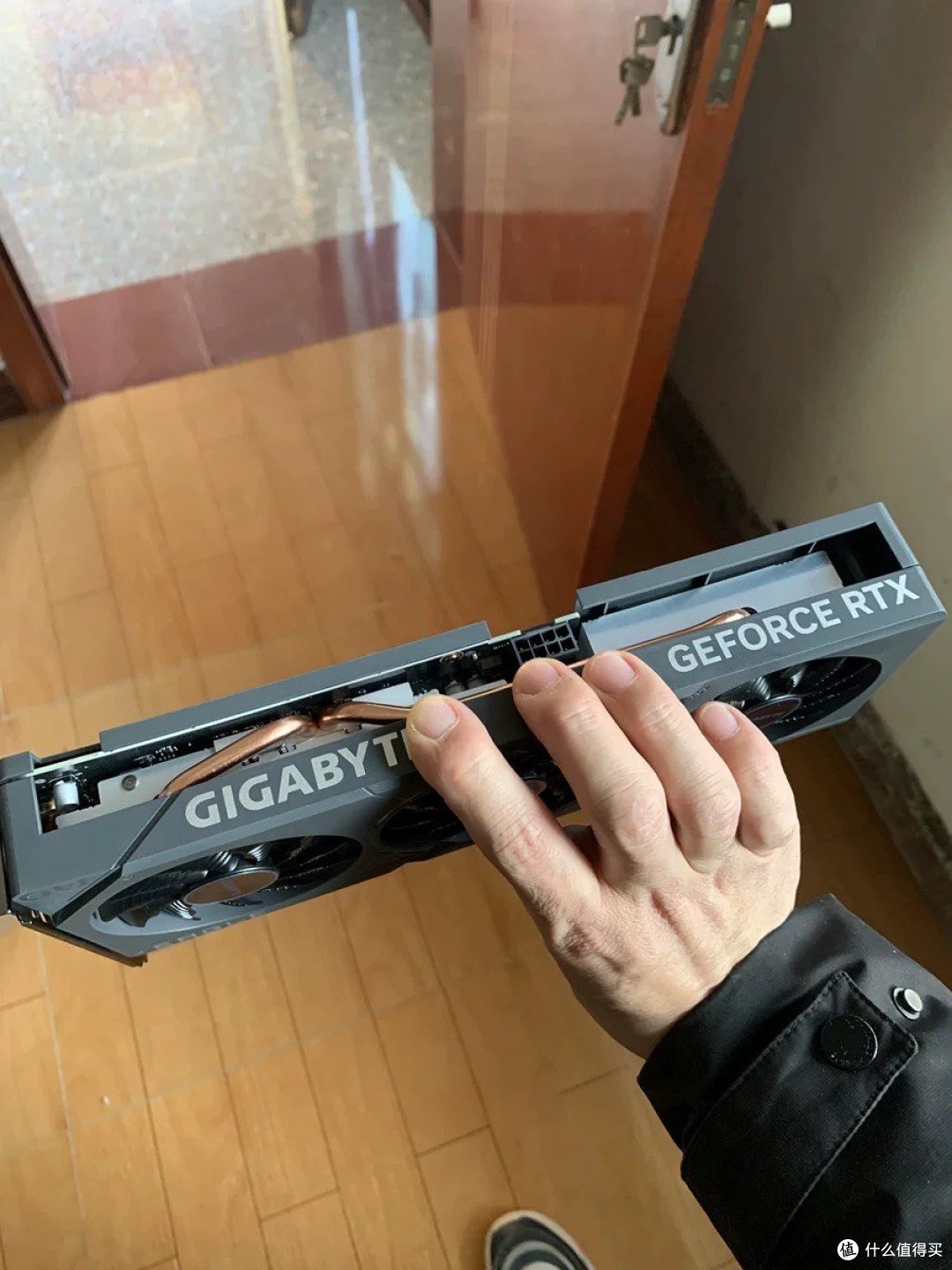 技嘉RTX 4060显卡：重塑游戏界的创新力