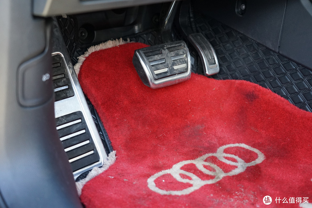 2024年新年第一帖直接开个60w的大玩具奥迪a6c8allroad开箱