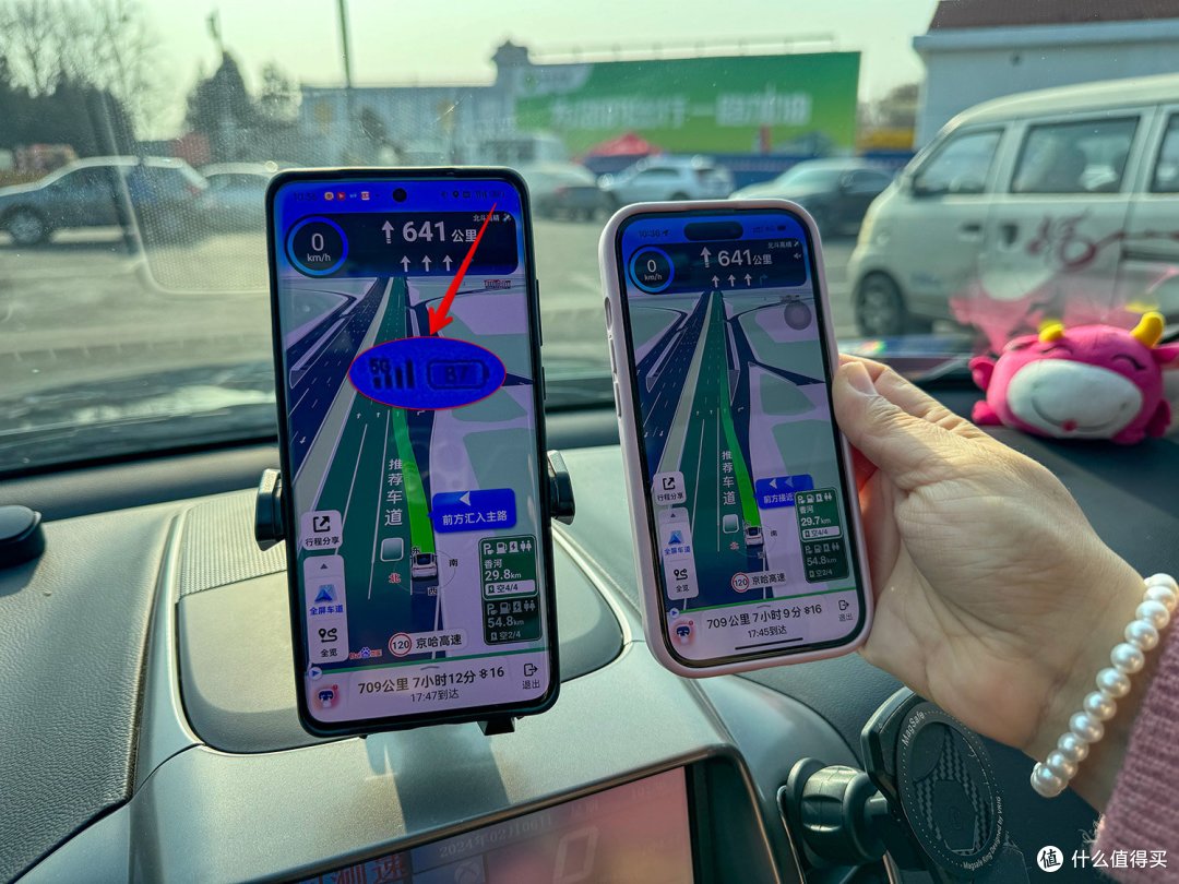 一加12 VS iPhone15对比测试:743公里百度地图全程续航 & 充电 & 影像