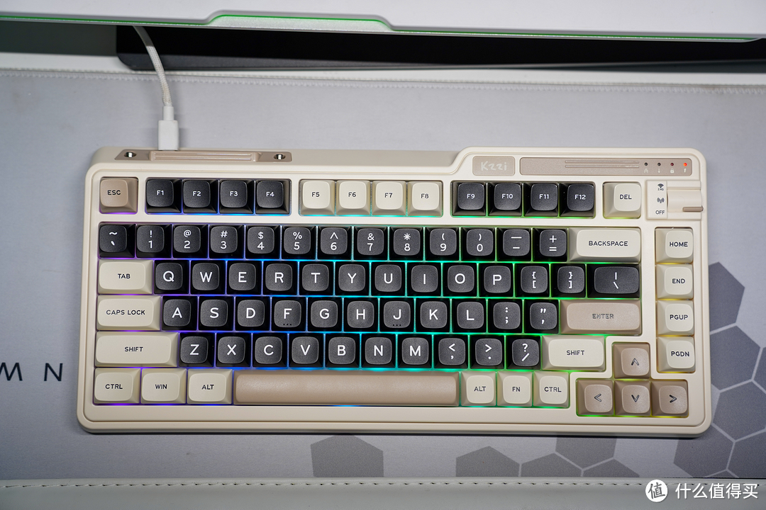 高性价比的复古匠心之作—珂芝K75 Lite 三模机械键盘