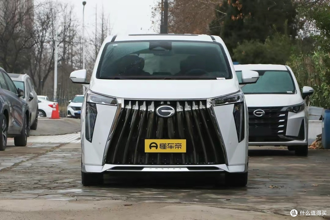 售价2958万元传祺m8宗师先锋版上市配华为车机新增智能泊车