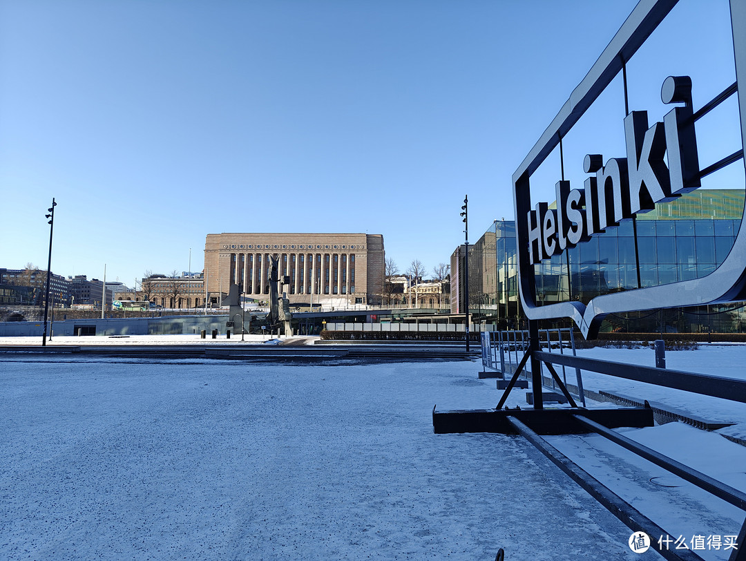 国会大厦白教堂传统集市冬泳和桑拿红教堂芬兰堡 (suomenlinna)有轨
