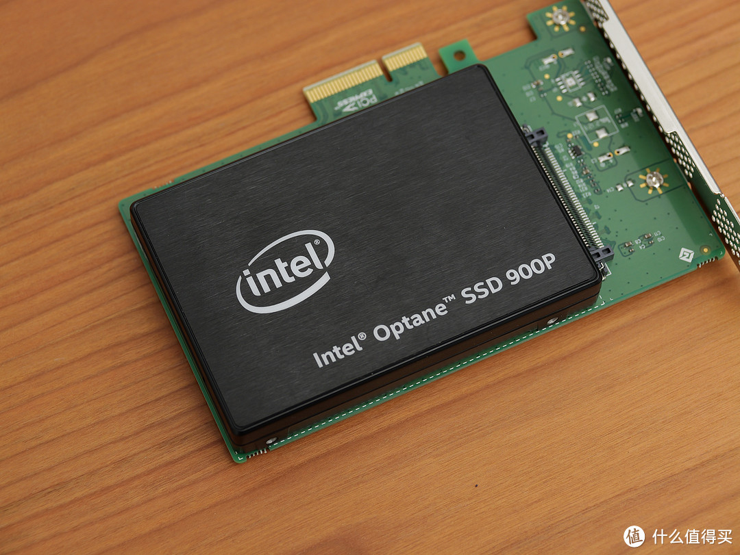 ii 炫光星舰ddr5 6800 16gbx2硬盘:intel 傲腾 900p 280g显卡:intel