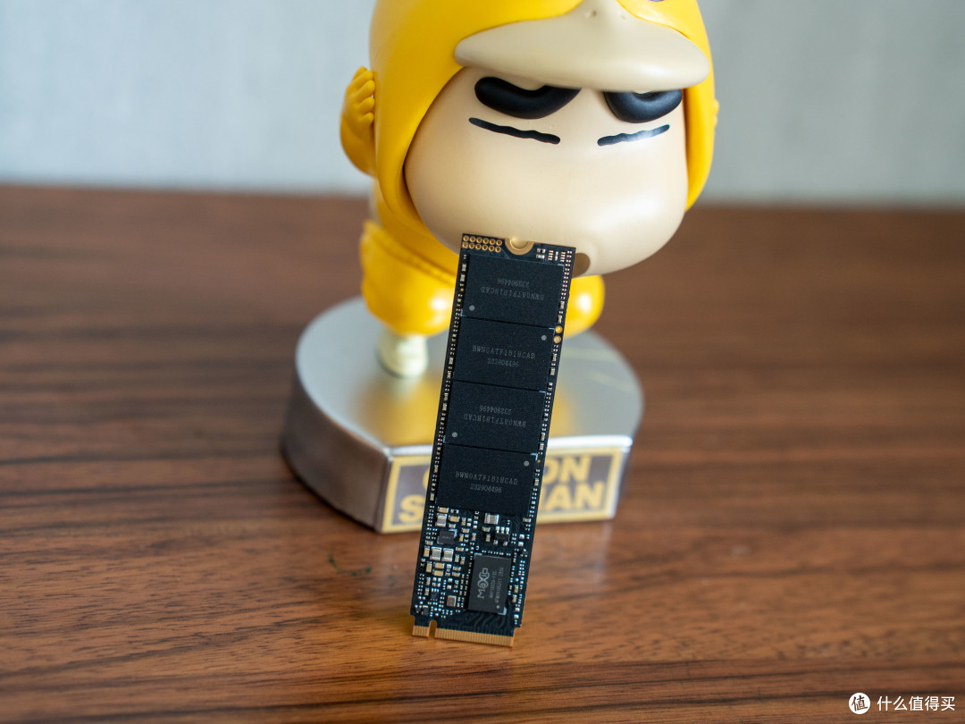 太狠了国产满速ssd竟然如此给力佰维nv7400pcie402tb固态硬盘测评