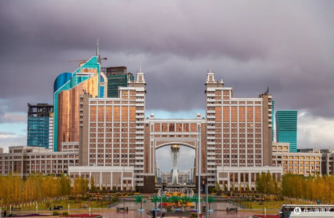 免签!一抬脚就能出国的地方,风景怎么这么好!