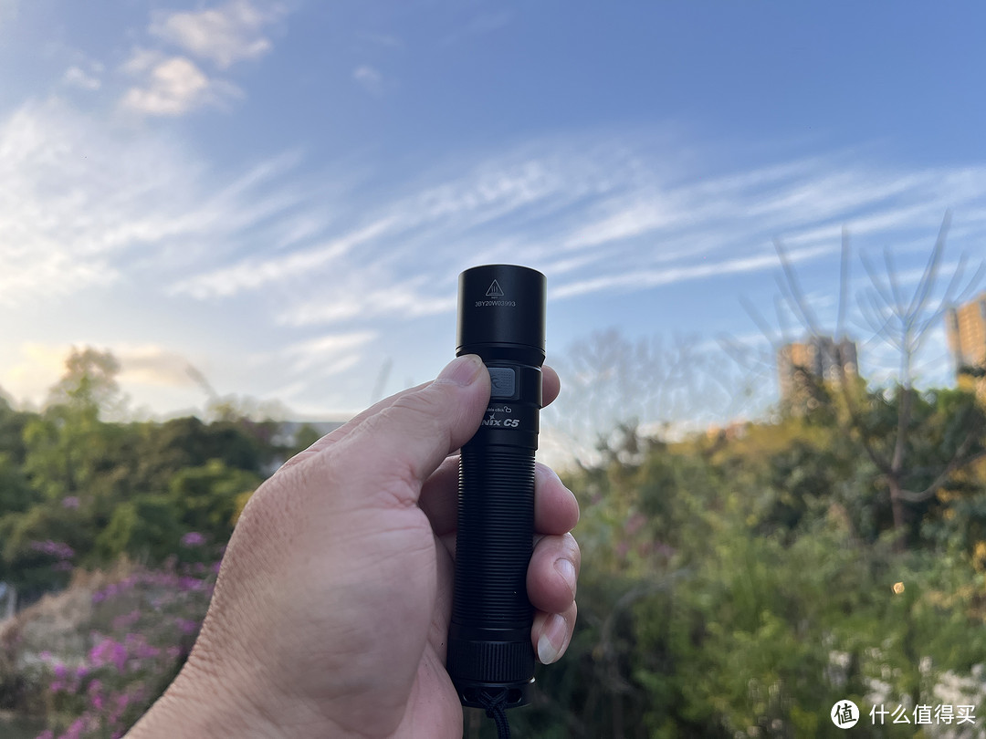 FENIX C5强光远射防水磁吸应急手电体验测评