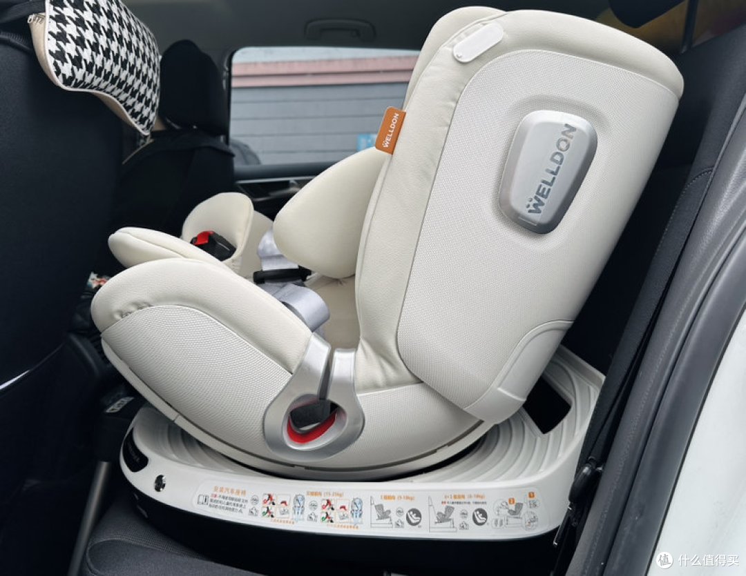大胖小子的第一把安全座椅奚梦瑶同款惠尔顿解决了新手爸妈的养儿焦虑