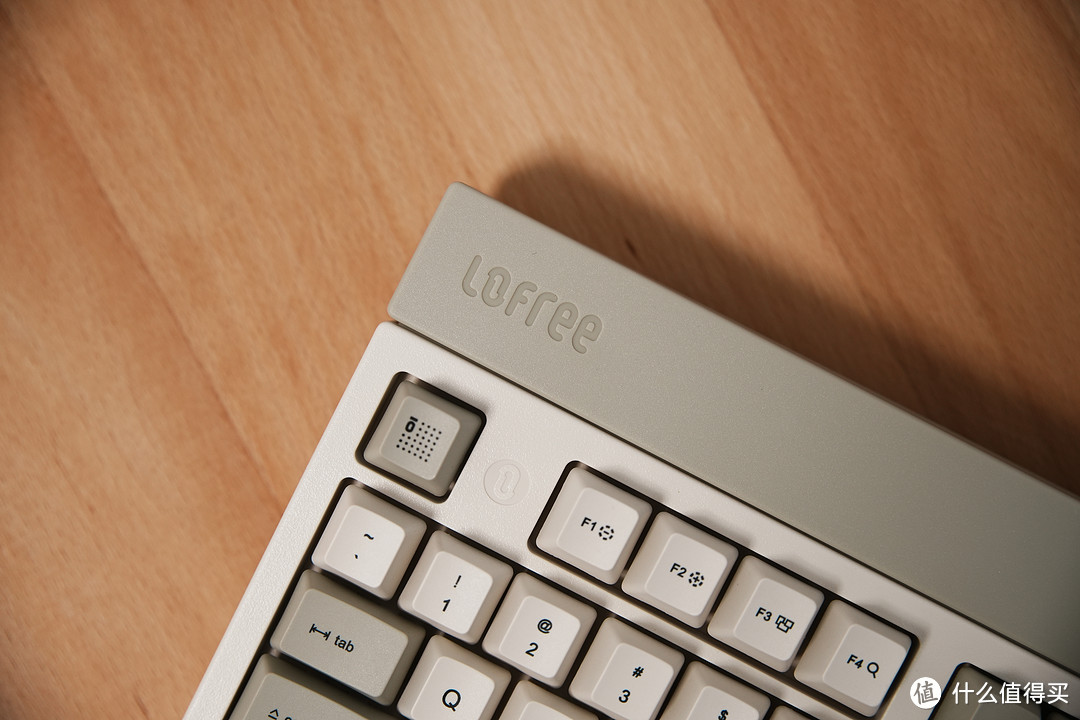 复古范就该这么玩：Lofree洛斐小方98三模机械键盘开箱评测
