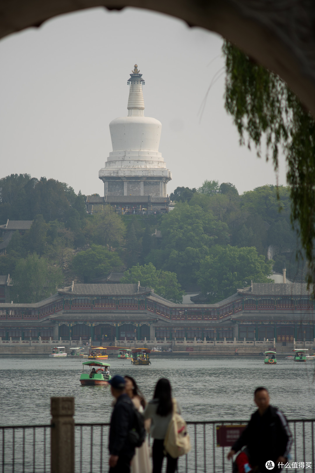 奥林巴斯OM 200mm F4，小巧与高素质的胶片时代长焦