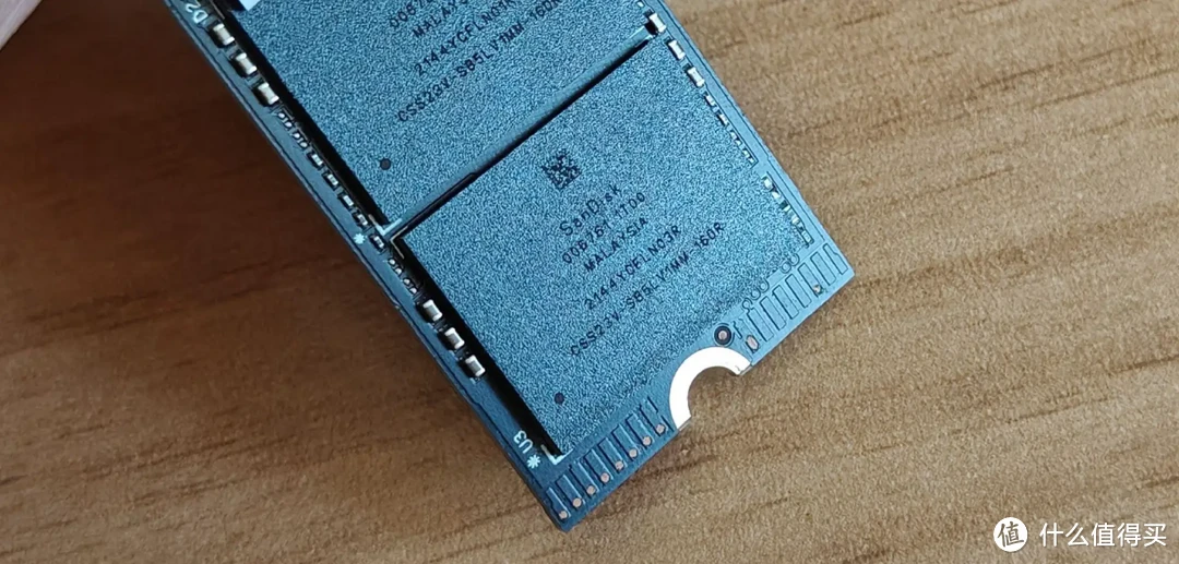 无愧消费级旗舰之名！西部数据WD_BLACK SN850X 1TB PCIe4.0 SSD专业向详细评测