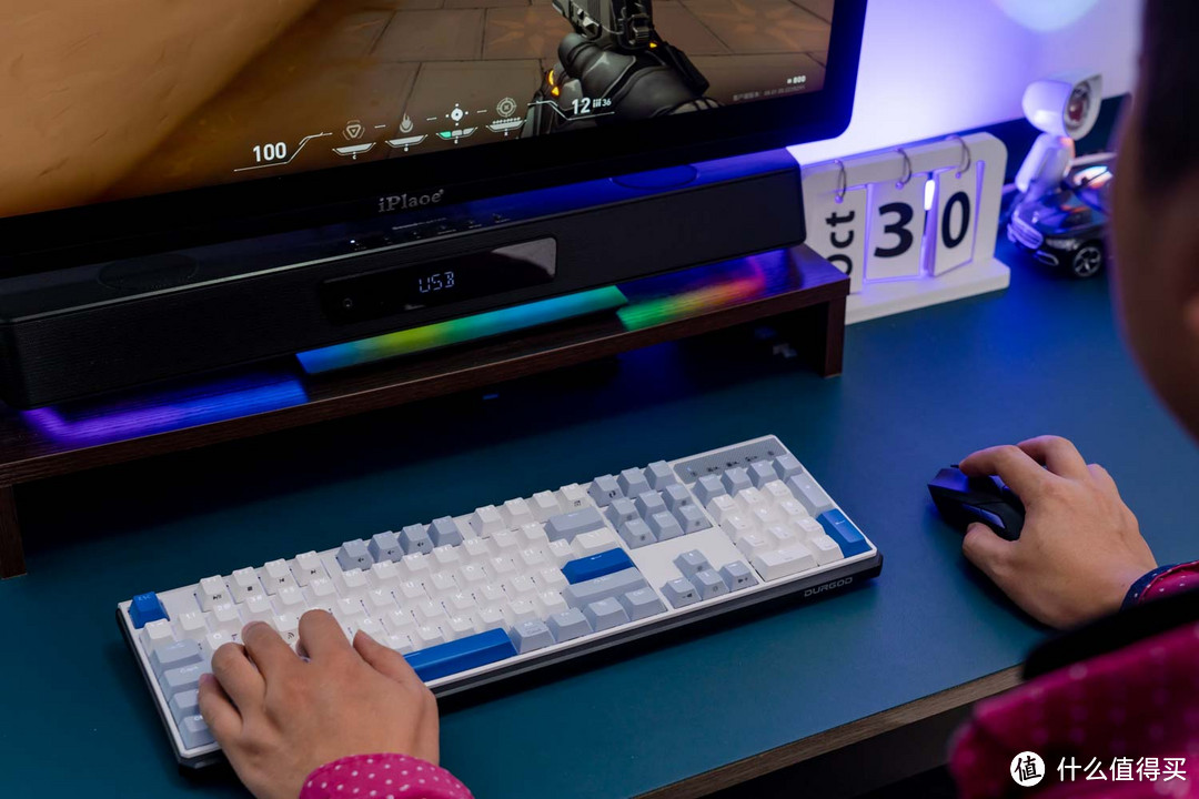 电竞游戏不仅要显卡好，键盘也很重要，杜伽K610W机械键盘开箱上手