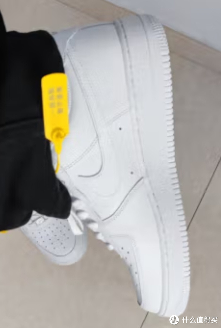 耐克NIKE板鞋38礼女空军一号AF1 FORCE 1春夏运动鞋DD8959-100白37.5