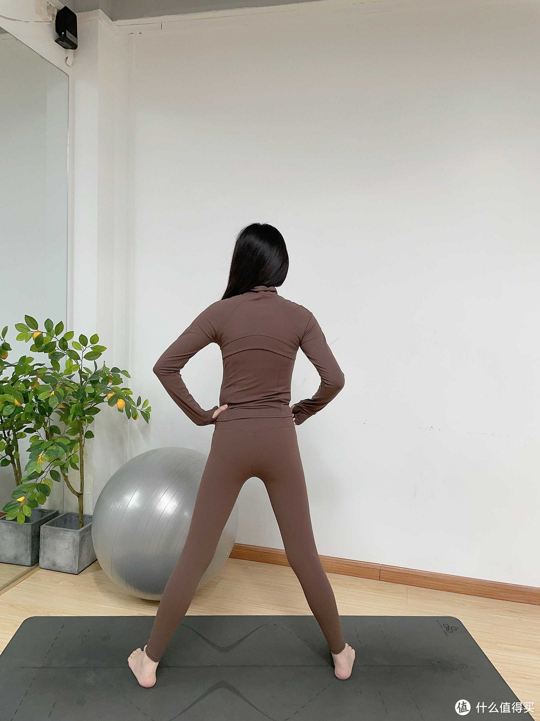 瑜伽服女2024新款秋冬普拉提训练服速干高颜值健身晨跑服运动套装