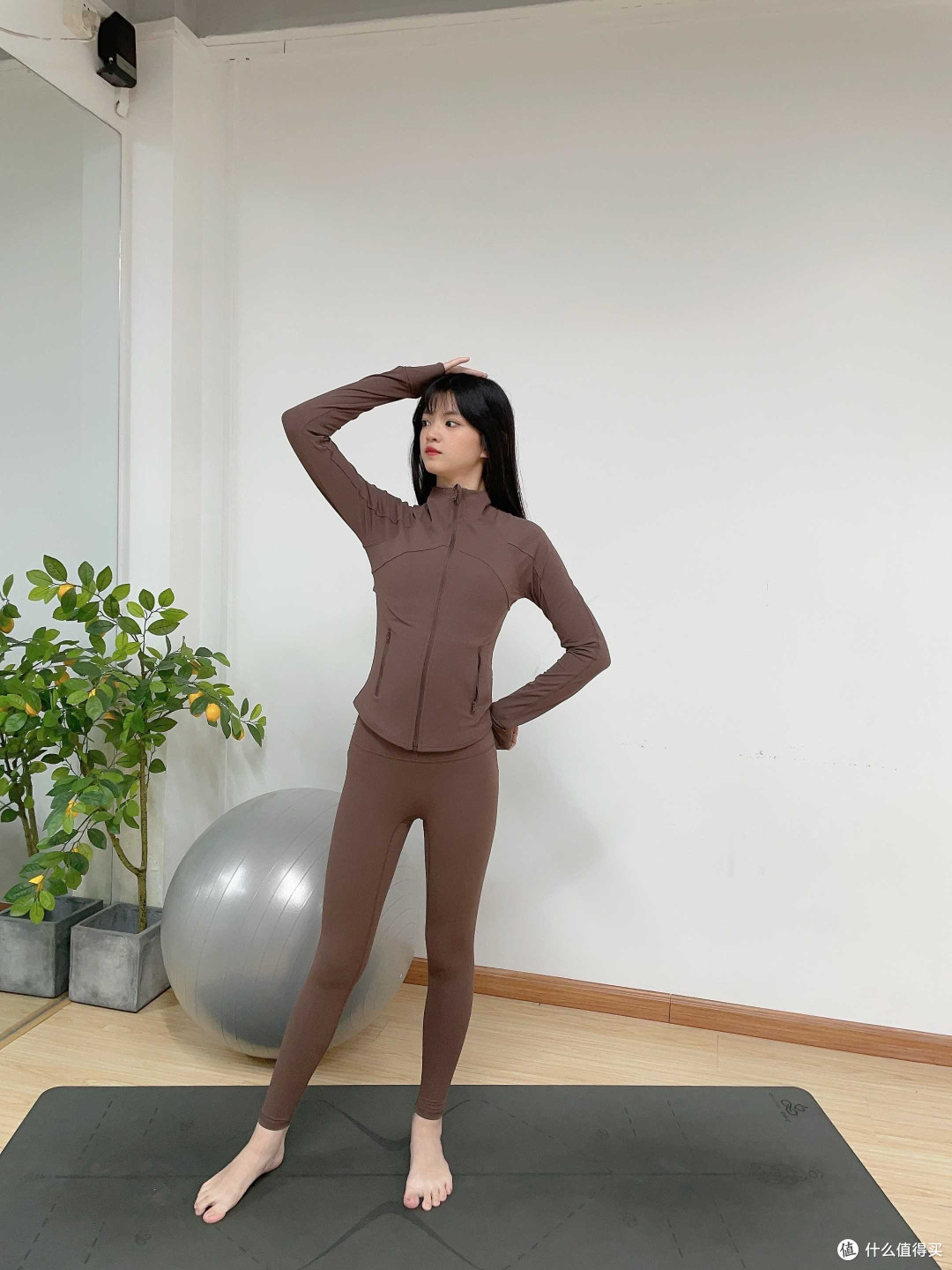 瑜伽服女2024新款秋冬普拉提训练服速干高颜值健身晨跑服运动套装