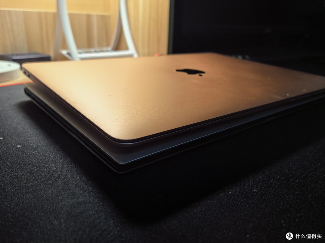 春节假期无聊1399入了一台2020款macbookair16g内存256硬盘