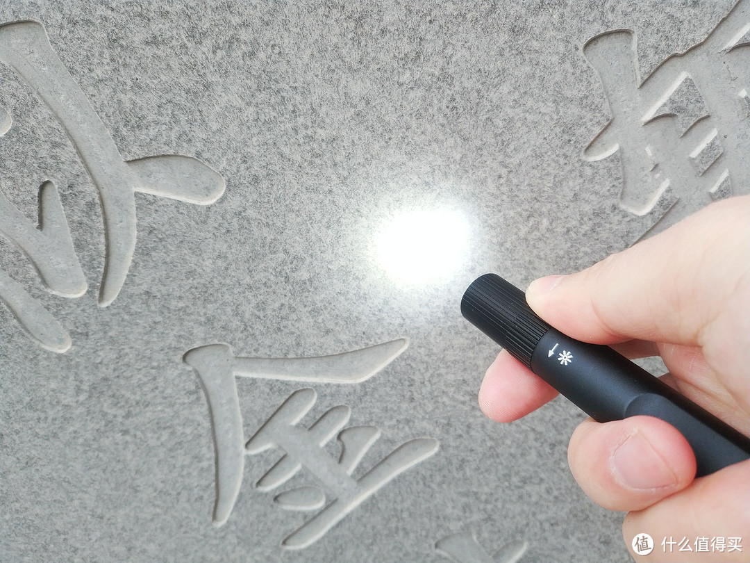 不可或缺的绅士工具:SOG多功能折叠工具Q2大马士革钢版