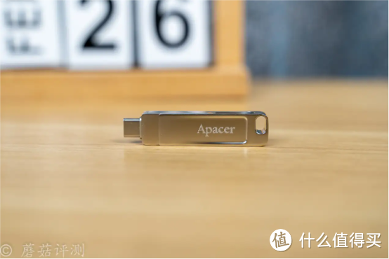 手机、PC都能用,精致、小巧不发热,宇瞻AP301双接口USB 3.2手机U盘 评测