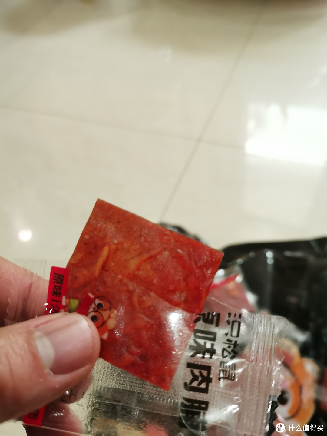 《零食界的香炸风暴：尝鲜三只松鼠自然片猪肉脯》