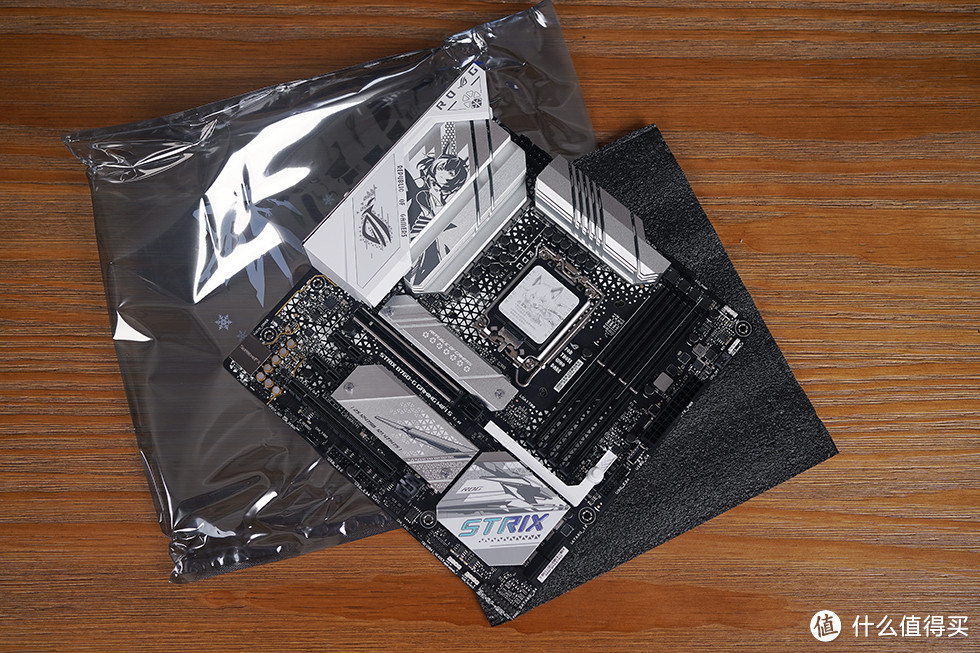 更二次元了！华硕ROG STRIX B760-G GAMING WIFI S 新小吹雪开箱