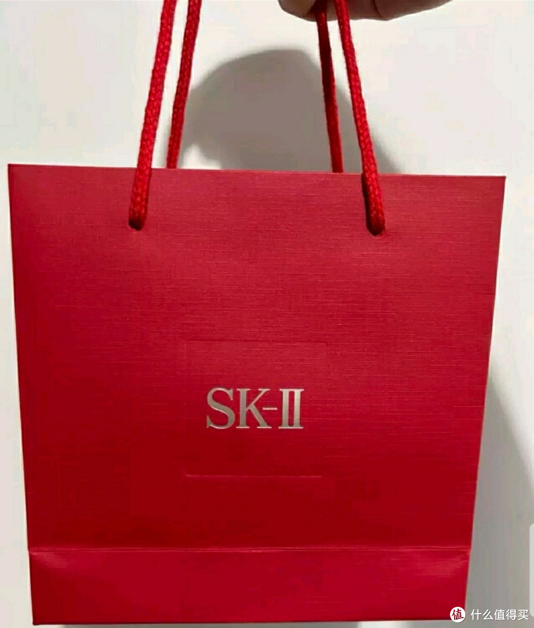 神奇"SK神仙水"，让你的肌肤焕发青春光彩！