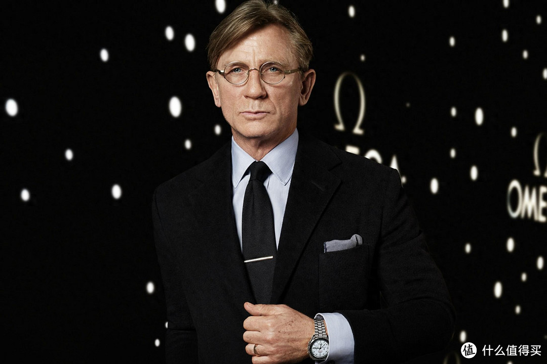 007同款,欧米茄新品白盘超霸来了!