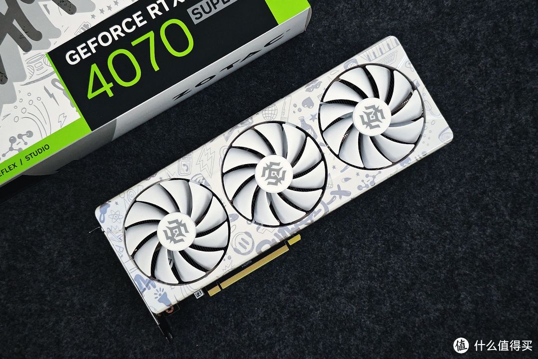 索泰 RTX 4070 SUPER深度测评，5000元以内最香2K游戏显卡非它莫属！