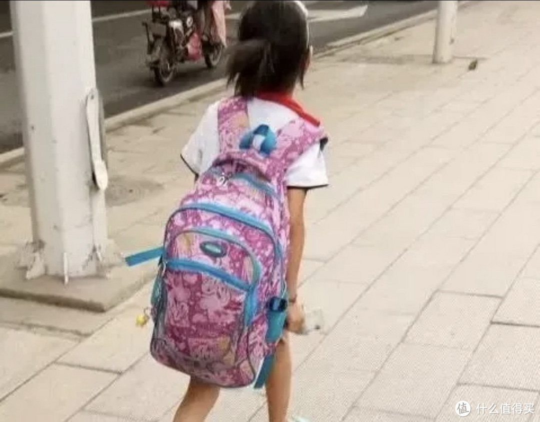 书包可以从一年级背到小学毕业？！护脊书包怎么选？