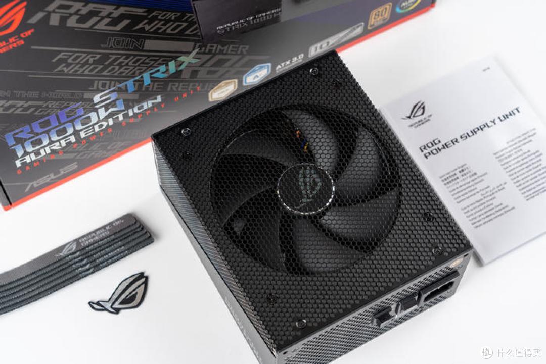 紫金绽放——ROG Crosshair X670E Extreme + 创世神GR701分体水冷装机展示