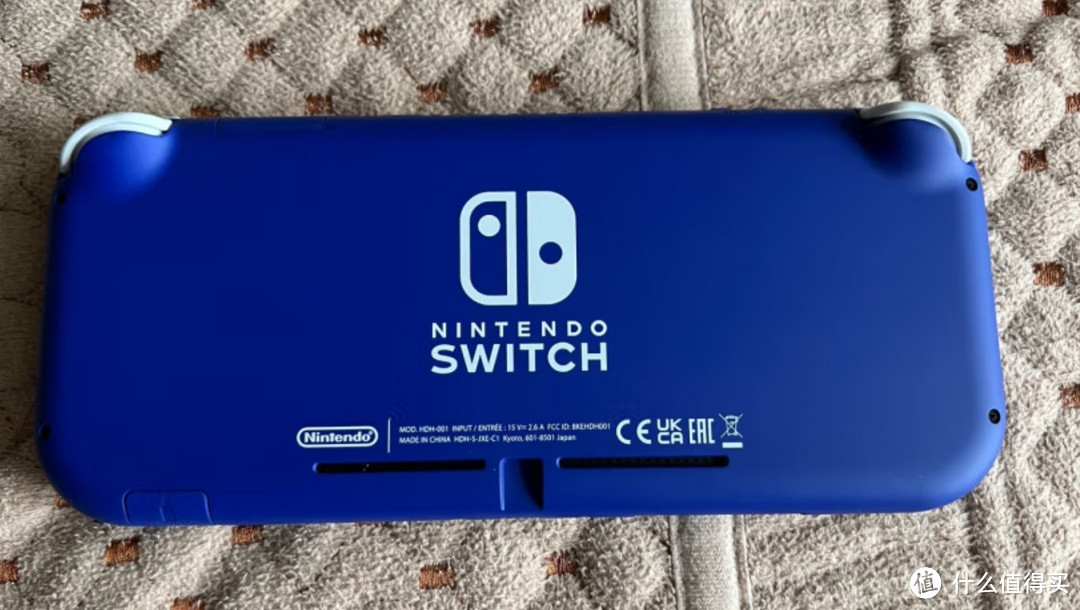 男人至死是少年！篇六：为什么说switch lite才是真正的游戏掌机？