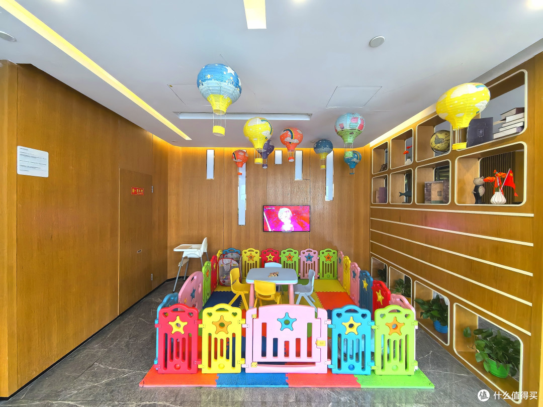 成都双流机场早晚班中转首选:临空智选假日酒店(双流国际机场店)