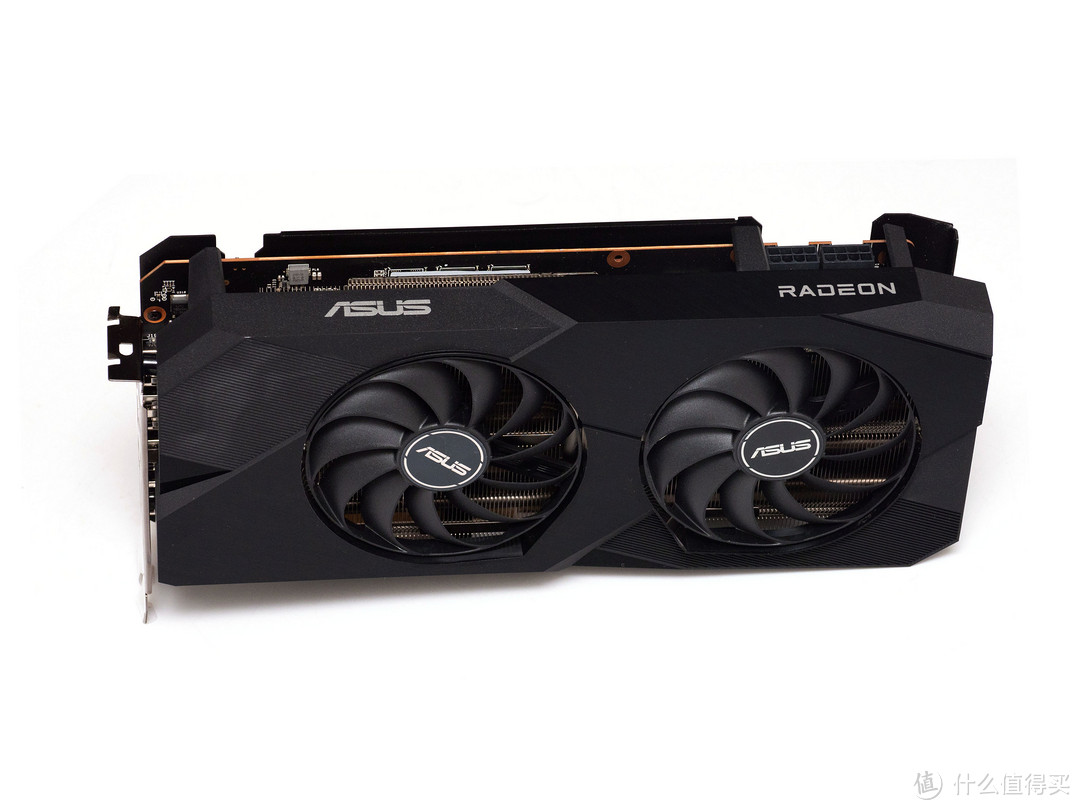 基础,搭配6400mhz ddr5内存进行测试,测试的6750gre是来自华硕的dual