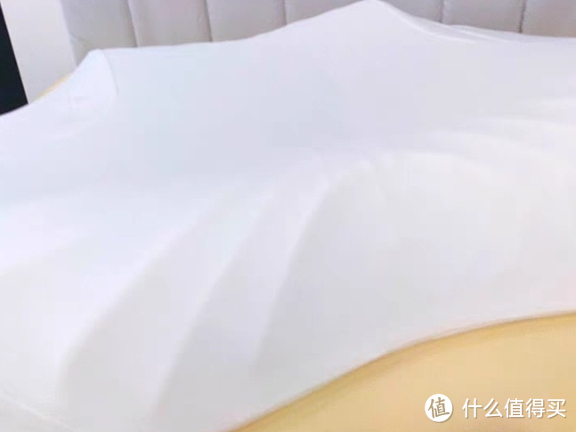 【梦幻睡眠神器！】专为你量身定制的乳胶低颈枕