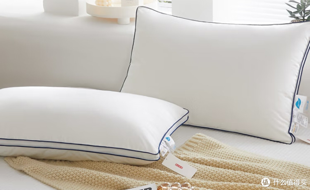 枕头材质大观：解析各类材质的优缺点，探寻最佳睡眠伴侣