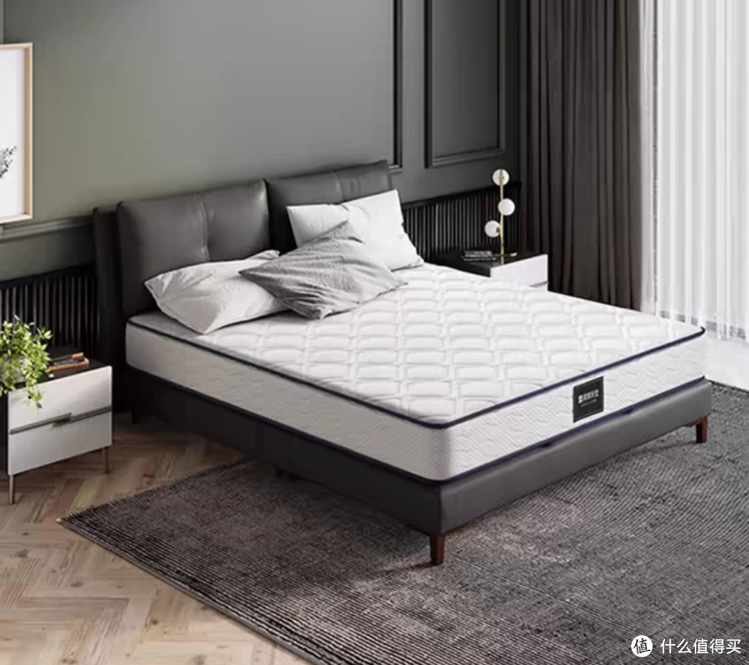 顾家家居床垫——1.8米软硬两用秋冬席梦思独立弹簧静音结婚床垫静好垫。