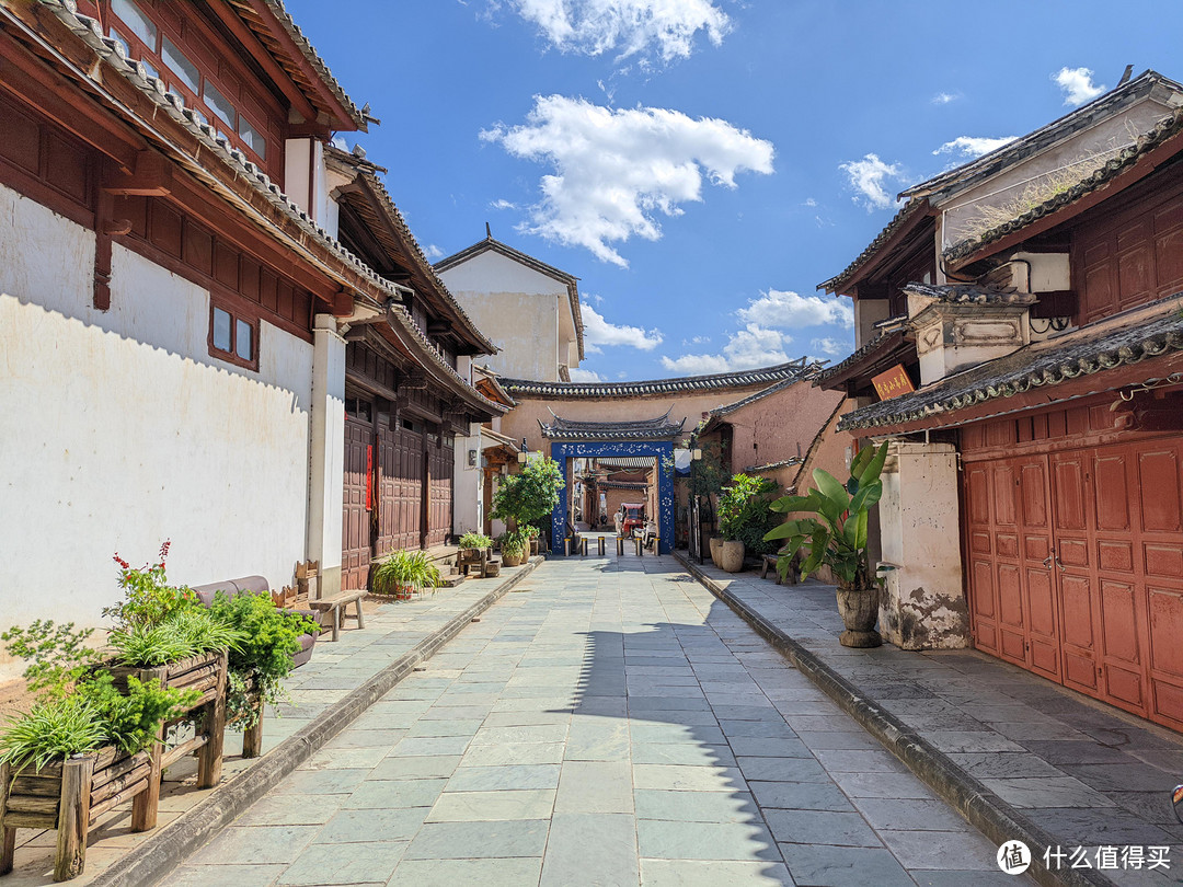 云南的这个冷门小城，行程轻松很有氛围感，太适合带女朋友旅行了