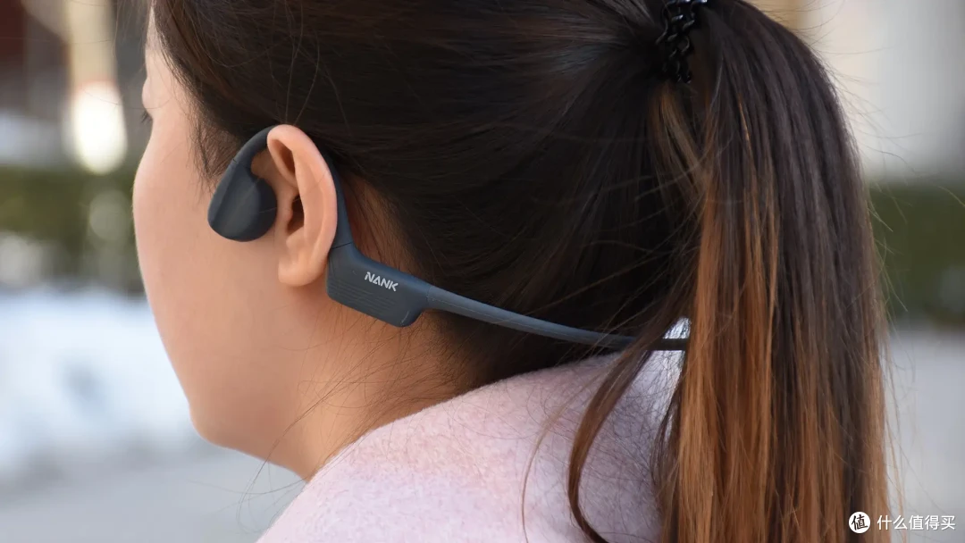 南卡neo2骨传导蓝牙耳机轻巧设计全能体验主流水平吊打pro