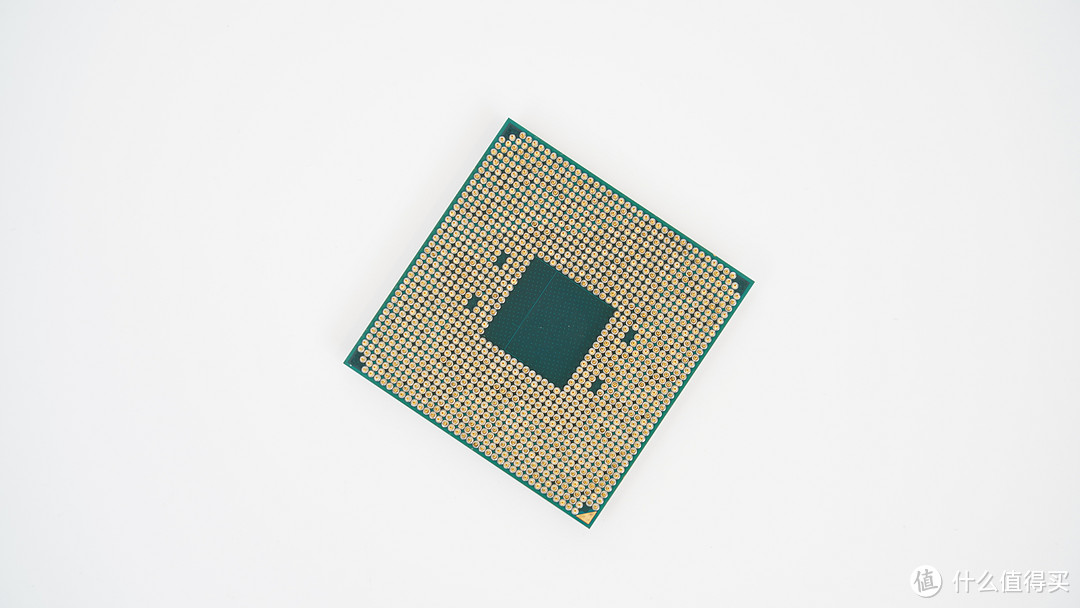 AMD 老用户福利神器——5700X3D！用来玩游戏竟然超越 13600KF?