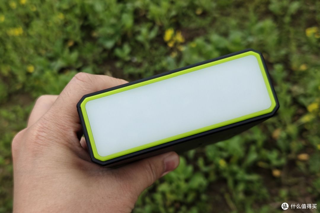 篇三十二:电量大,充电快,户外体验好助力——移速能量魔方z70 pro